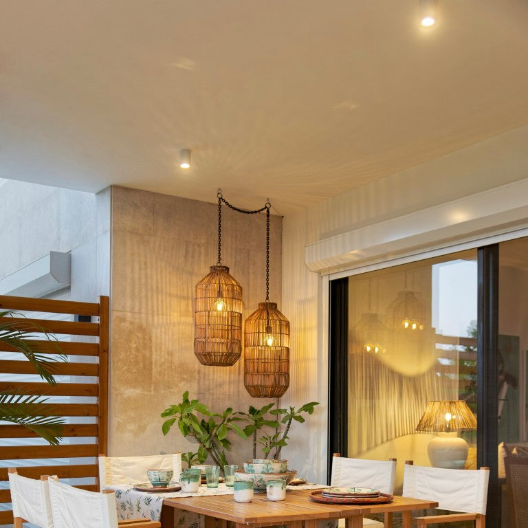 Soft Glow, Cool Vibes: Using Lighting to Capture the Summer Mood